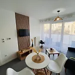 公寓 La Bezannes Parking Balcon 兰斯